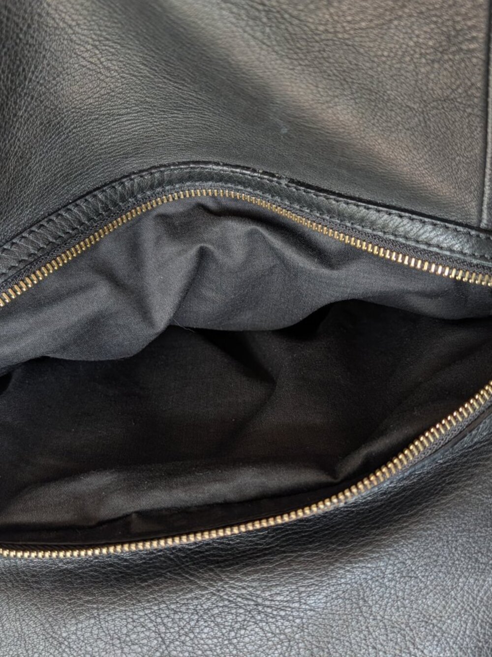 Uterque Large Black Leather Luxury Bag - Picture 5 of 10